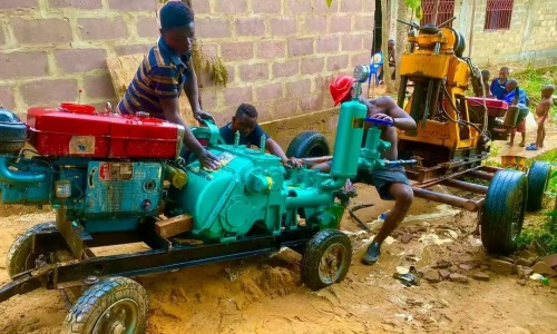 YES-200D diesel hydraulic drilling rig worked in Mali(图1)